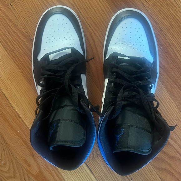 Jordan 1 Mid white black racer blue